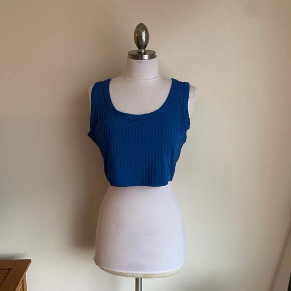 Blue Pattern Shein Crop Top - Picture 1 of 5